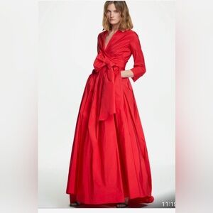 Elegant Red Evening Gown New Carolina Herrera